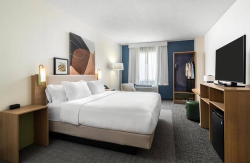 Tempe Hotel | Spark by Hilton Tempe Phoenix Airport