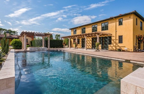 Kenwood House | Spectacular five-acre estate w/ private pool, washer/dryer, and EV charger