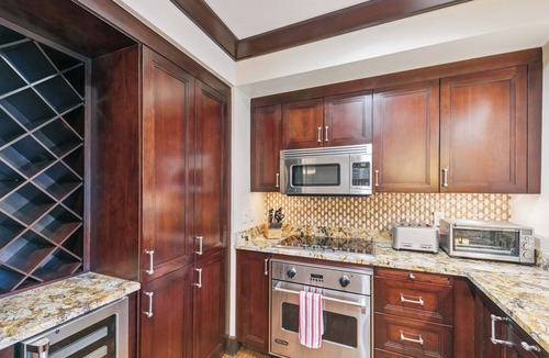 Truckee Condo | Spectacular Luxurious Mid- Mountain four bedroom at the Ritz-Carlton Northstar