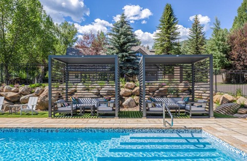 Avon House | Spectacular views Private Hot Tub Sleeps 16