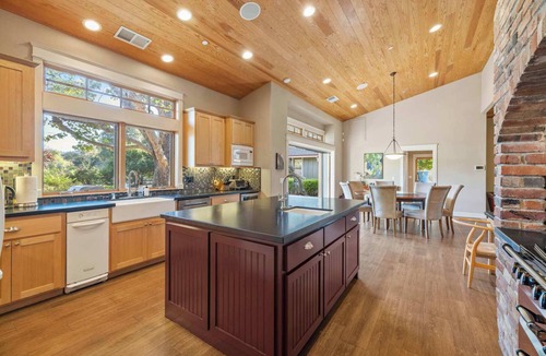 Healdsburg House | Sprawling Vineyard Estate - Pool, Hot Tub - Stunning Views!