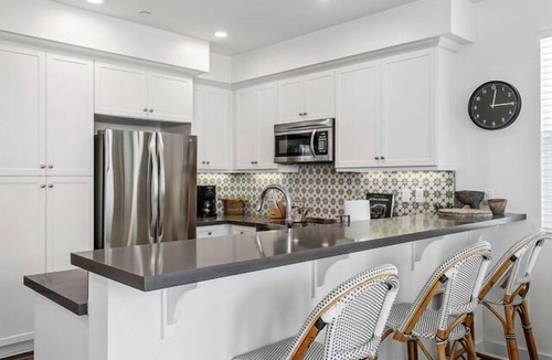 Townsite House | Spring Special 15% Off a Luxury Townhome with Pool & A/C
