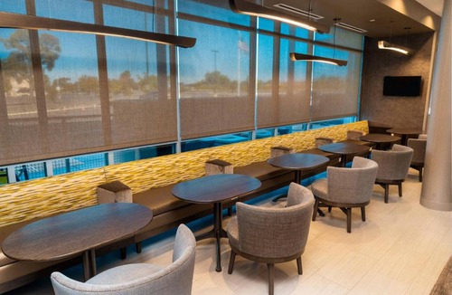 Newark Hotel | SpringHill Suites by Marriott Newark Fremont