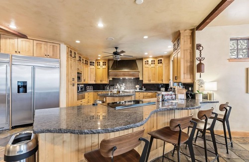 Elk Crossing House | Star Mountain Lodge💎23 Guests🏔️Grotto Waterfall🌊Theater🍿Game room🧖‍♀️Spa