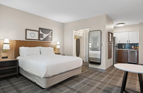 Woodland Hotel | Staybridge Suites Sacramento Woodland by IHG