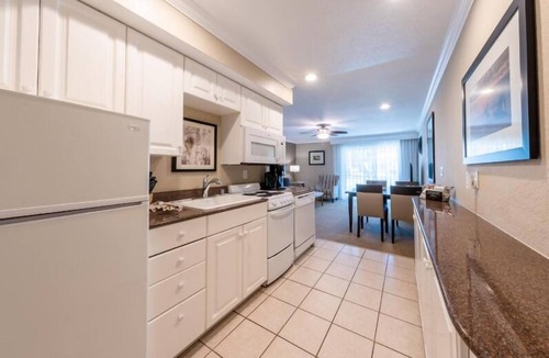 Carlsbad Village Hotel | Steps from Carlsbad Beach | 4 Units w/Balcony, Kitchen, Pool & Free Parking!
