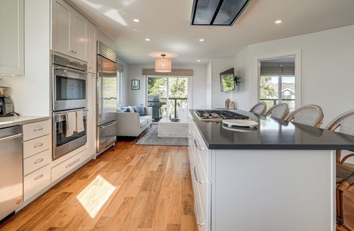 Half Moon Bay Cottage | Steps to Ocean: Luxe Family Home in Half Moon Bay!