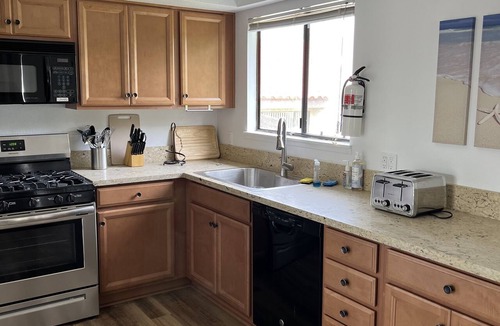 San Clemente Condo | Steps To Pier, Downtown Area, Restaurants, Farmers Market, Close Freeway Access