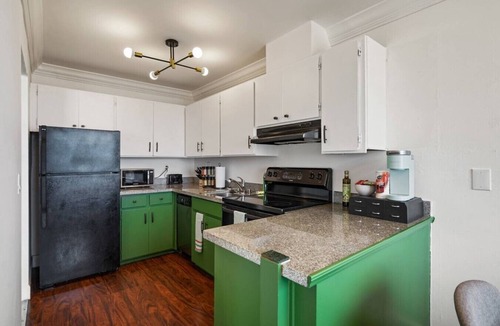Pacifica Apartment | -Stunning 2BR w/Ocean, Mountain & Sunset Views