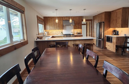 Seaside House | Stunning 4br Oceanfront on South Prom