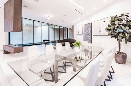 Los Angeles Villa | Stunning 5BRM Hollywood Hills Villa Retreat!