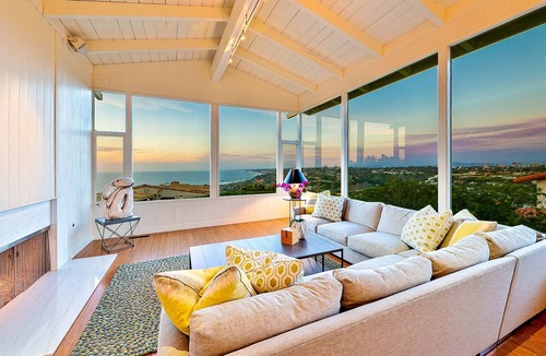 Hidden Valley House | Stunning Modern La Jolla Home w/Private Hot Tub & Pool, Balcony, Deck, Free WiFi