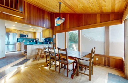 Manchester House | Stunning ocean view home with hot tub and deck