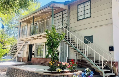 Central Sacramento Apartment | Stunning Remodeled Midtown Sacramento Apartment