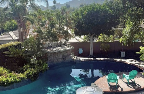 West Covina House | Stunning villa for gathering pool and Jacuzzi