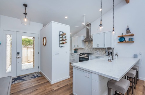 Encinitas House | Stunning Whitewater Views from Oceanfront Property! Gorgeous!