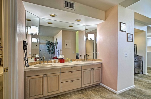 Cathedral City Resort | Style and comfort