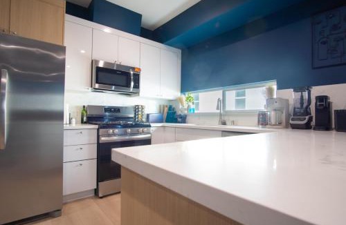 NoHo Arts District House | Suite Sienne at Case Collective