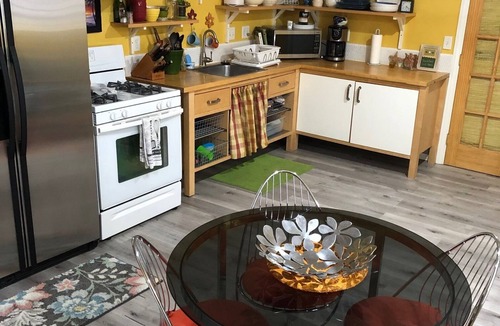 San Clemente Apartment | * Summer Fun: San Clemente's Treasure By the Beach*