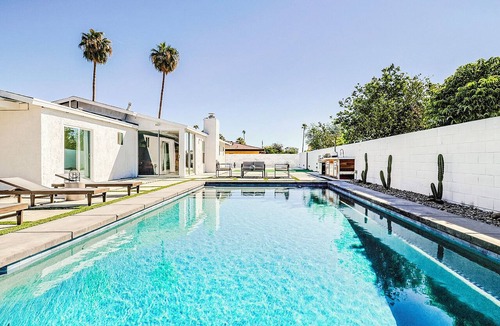 Palm Springs House | Sun-Soaked Palm Springs Escape