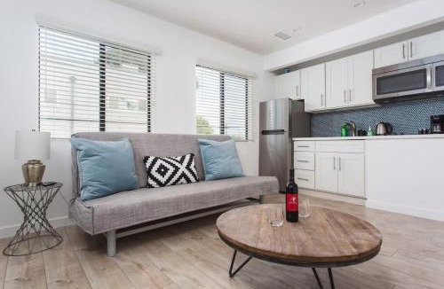 Venice Apartment | Sunny 1 Bedroom in the Heart of Venice Beach - #4