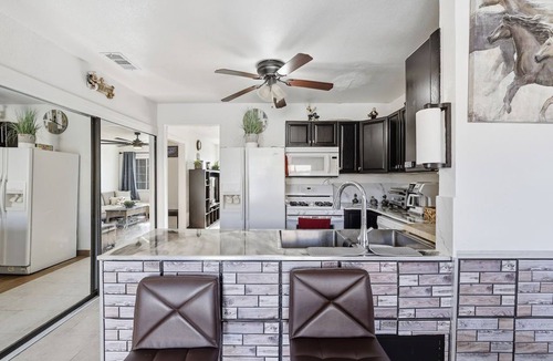 Palmdale House | Sunny Palmdale Escape w/Private Pool