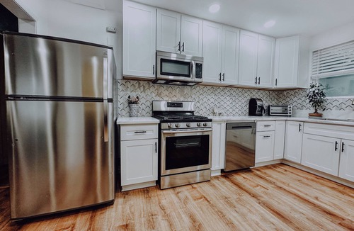 Los Angeles House | Sunset Château- 3 bedroom house with gorgeous skyline views