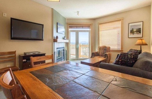 Mammoth Lakes Condo | Sunstone 329