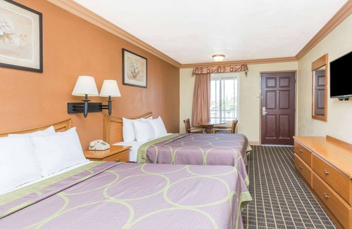 Azusa Hotel | Super 8 by Wyndham Azusa