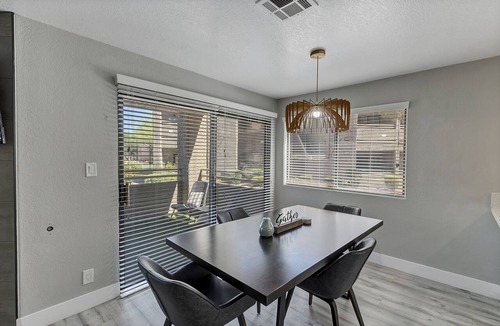 Spring Valley Apartment | Superhost 5 Star Service with 2 Bedrooms