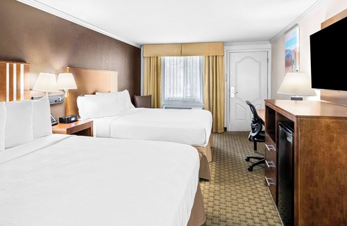 Lakeview Hotel | SureStay by Best Western Lakeview
