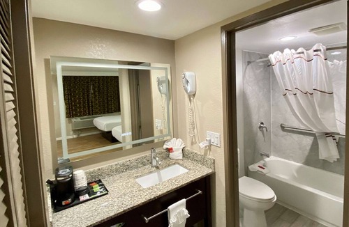 Westside Santa Cruz Hotel | SureStay Hotel by Best Western Santa Cruz