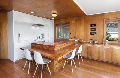 Stinson Beach Apartment | Sweet Stinson getaway 5 min walk to beach & dining