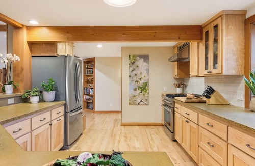 Freestone House | Terra Sana ~ Pool + Hot Tub Garden Sanctuary, Sebastopol