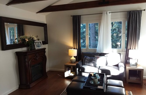 Twin Peaks Cabin | The Alpenglow Cottage!