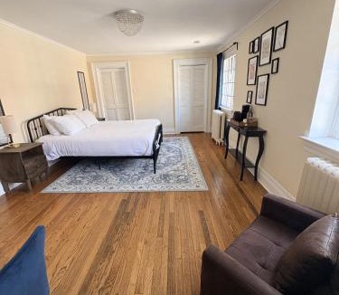 Sandy Hill House | The Ambassador