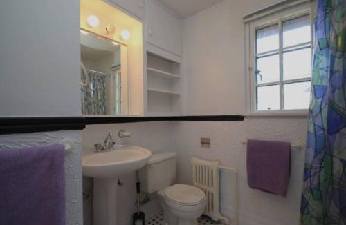 Sandy Hill House | The Ambassador