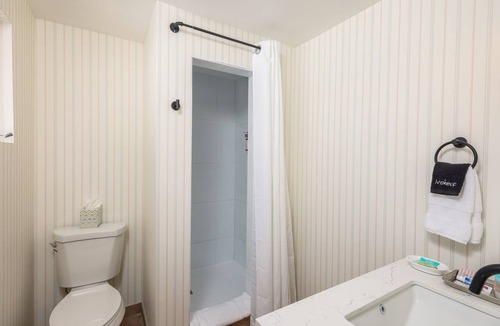 Warm Sands Hotel | The Barbie Suite · Adults-Only Palm Springs Pool