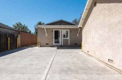 Brea House | The Coastal Nest ★ Private space, near everything!