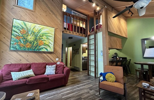 Shaver Lake Condo | *The Cozy Cabinette!* Quiet retreat in Shaver Lake