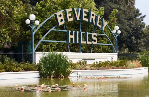 Beverly Hills Apartment | The Crescent powered by Sonder | Superior Queen Room