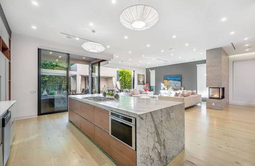 Greater Wilshire - Hancock Park House | The Grove 5 bedroom Villa