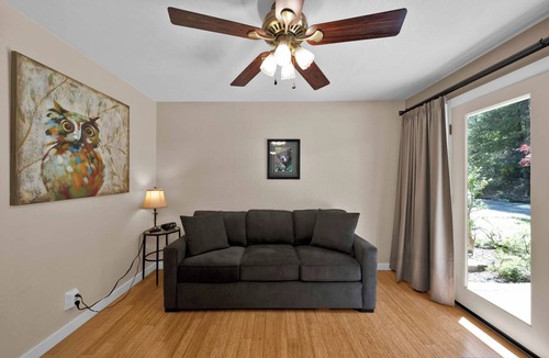 O'Brien Bed & Breakfast | The Hummingbird- A Room With a Forest View!
