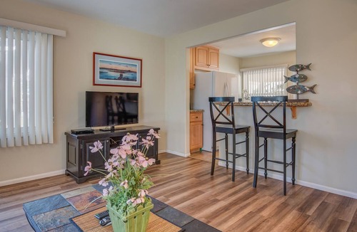 North Pacific Beach Condo | The Marlin at Law Street Beach - Pacific Beach