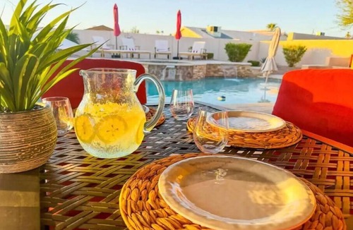 Lake Havasu City House | The Oasis at Lake Havasu - Luxury Pool/Spa - 3 BR