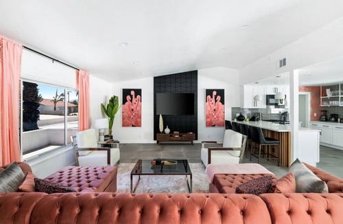 Palm Springs House | The Pink Flamingo - Palm Springs