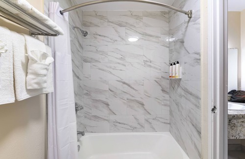 Vallejo Hotel | The Prime Suites, Vallejo and Napa Valley