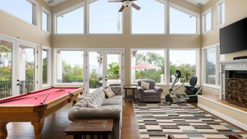 Escondido House | The Ranch by AvantStay