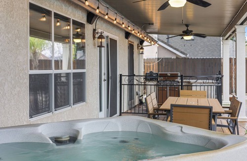 Redding House | The Refuge at Diamond Ridge : Pool and Spa