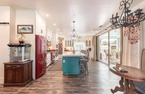 Paso Robles House | The Roblar Inn ~Wine Country~Hot Tub~Accessible